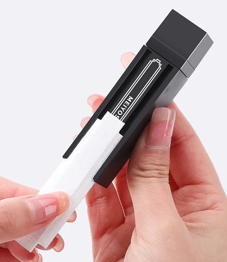 Disposable mobile phone screen cleaner kit with 40 wipes in black portable case