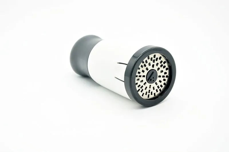 Stainless steel rotary cheese grater with 2 blades, black and white, 17 x 7.3cm handheld chocolate grinder