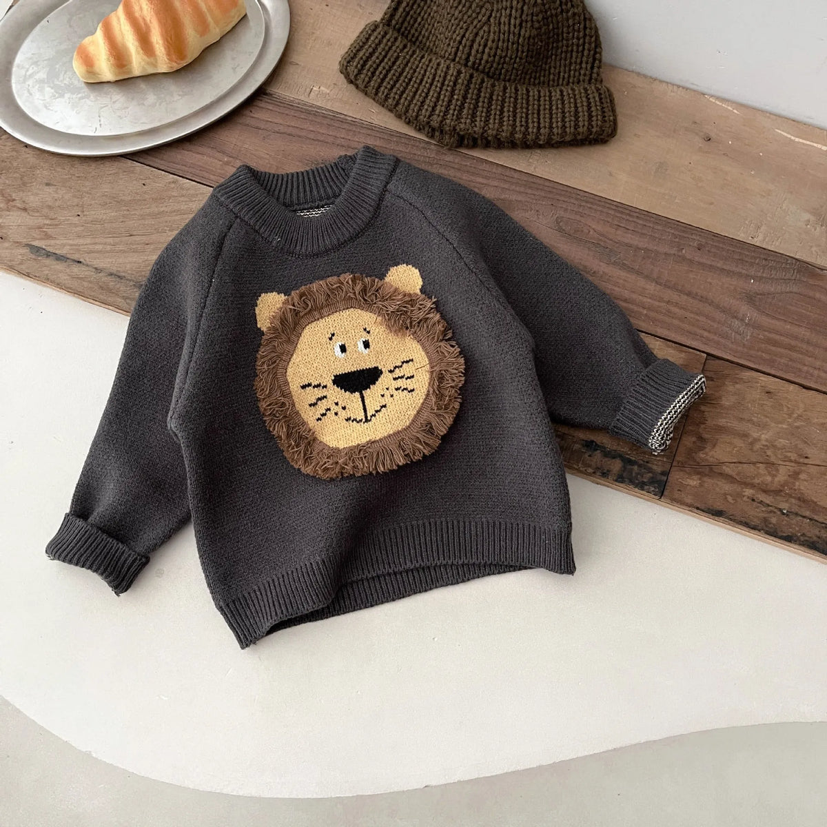 Boys' Korean style cartoon pullover sweater in khaki or gray, knitted acrylic, sizes 66-100cm