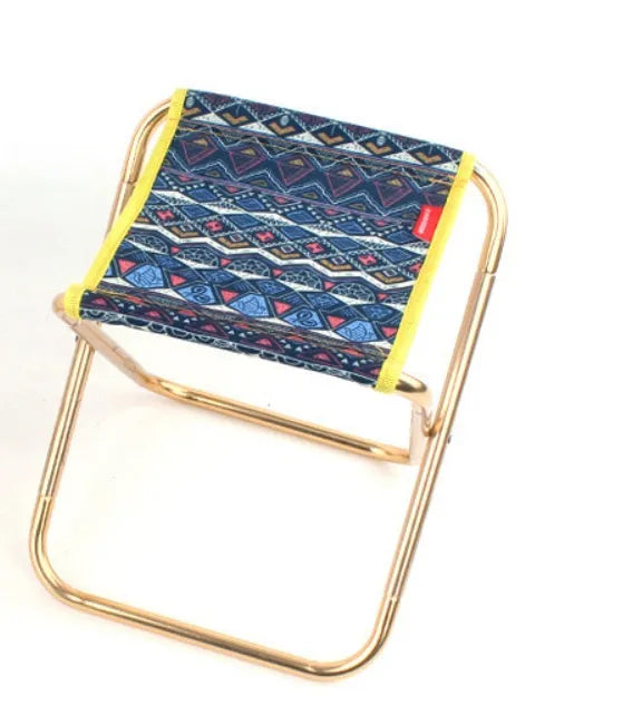Compact outdoor folding stool with 7075 aluminium alloy frame and Oxford cloth seat, 248mm x 225mm x 270mm, 265g