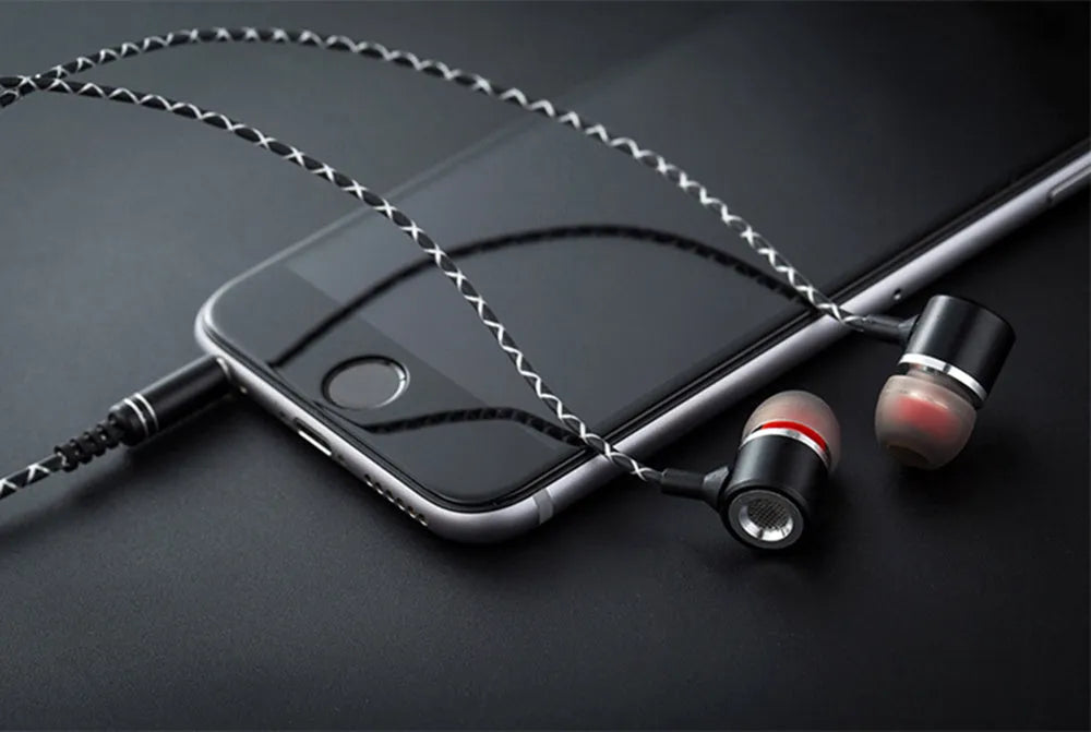 Fanbiya S1 metal in-ear earphones with ear hooks and in-line microphone control on a 1.2m cable.