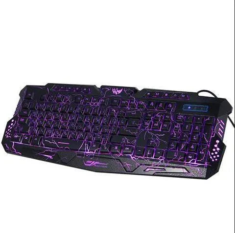 Black gaming keyboard with 3-colour LED backlight, ergonomic S-shaped design, USB wired, 19 non-conflict keys