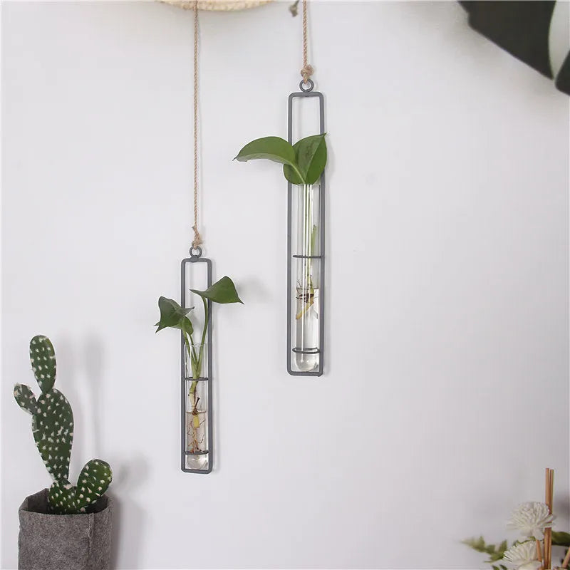 Glass hydroponic vase with wrought iron frame, bionic grey finish, hanging test tube with hemp rope