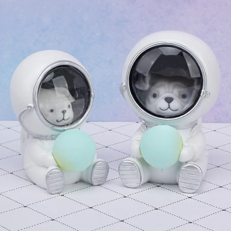 Starry sky projection night light in cute resin animal shapes including a bear, powered by USB or batteries.