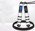 White PVC wire digital counting skipping rope for children and adult fitness exercise