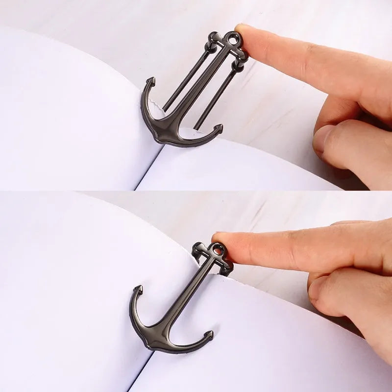 Creative metal bookmark page folder in silver with Japanese-style design, compact size 1.78 x 6.6 cm