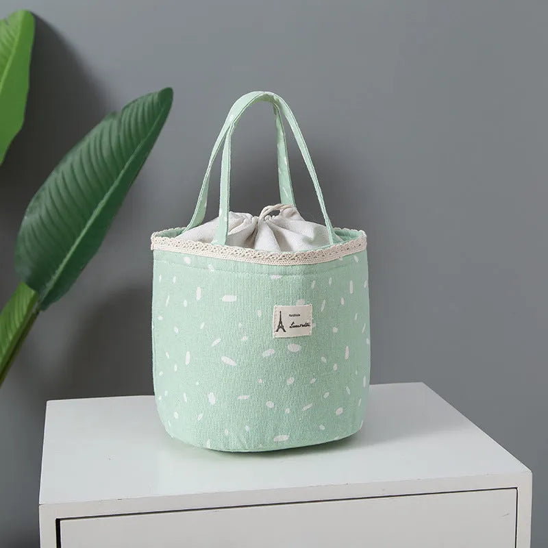 Insulated lunch bag with thermal thickening in Oxford cloth showing pattern options for office meal transport
