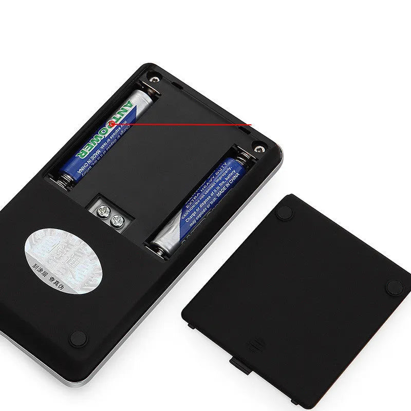 Mini jewellery scale 11.6x6.4x1.7cm with brushed stainless steel platform and white LCD backlight