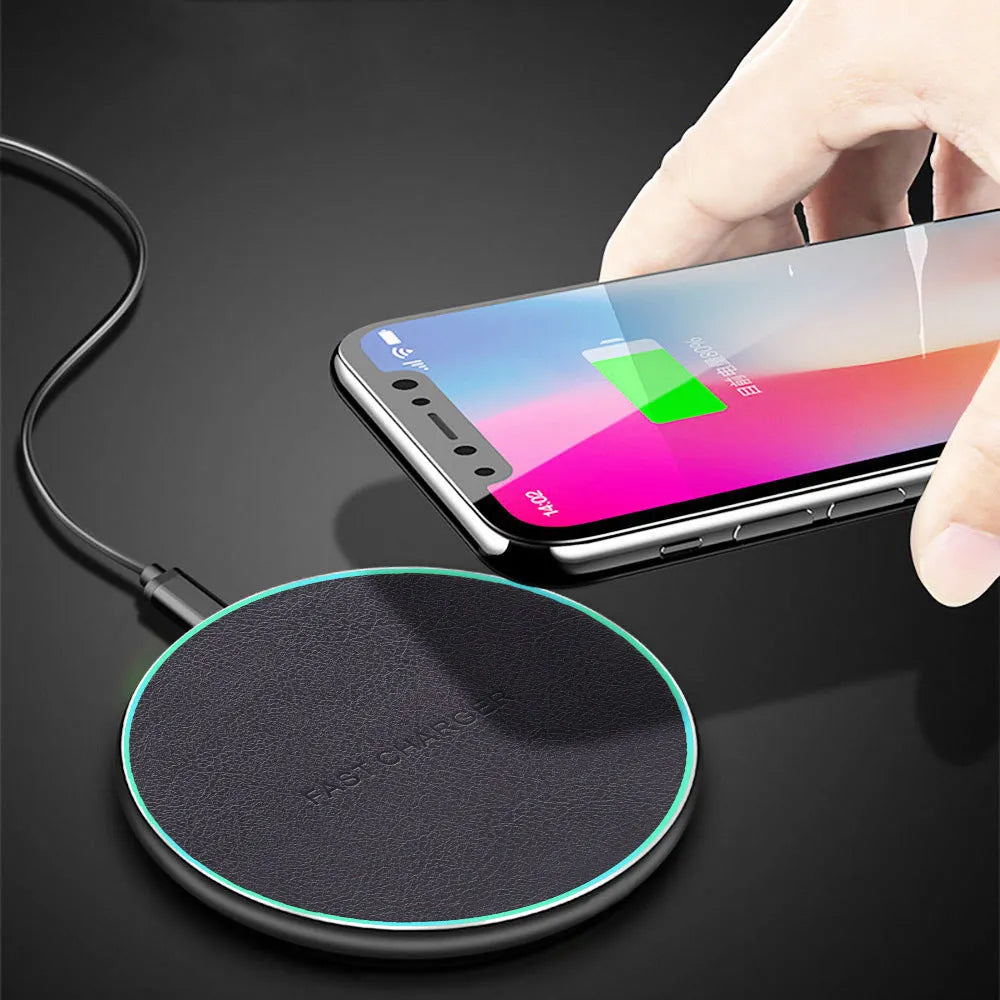 Black 10W wireless car charger with aluminium alloy casing for Apple Samsung Huawei Xiaomi phones