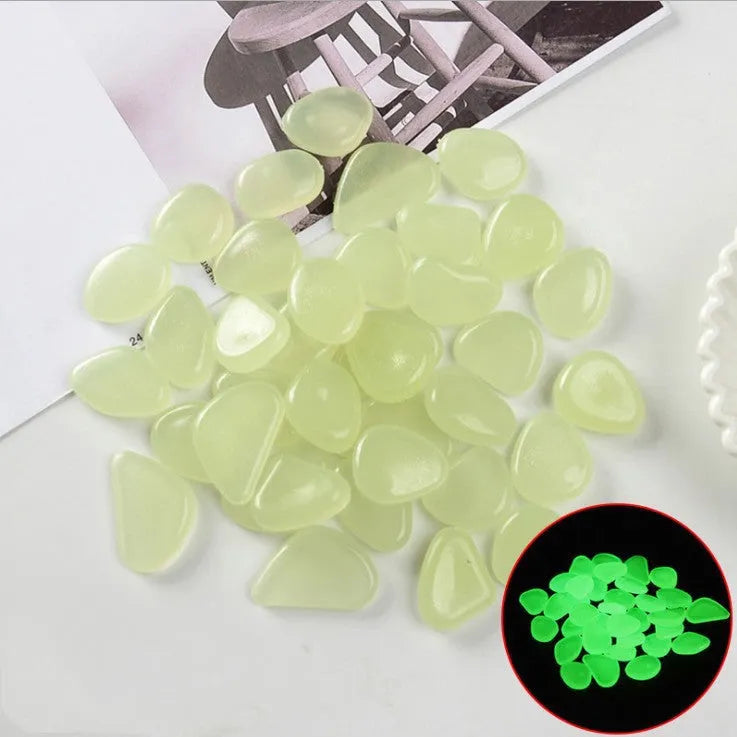 Qiming luminous fluorescent pebbles in mixed colours for aquarium and garden decoration