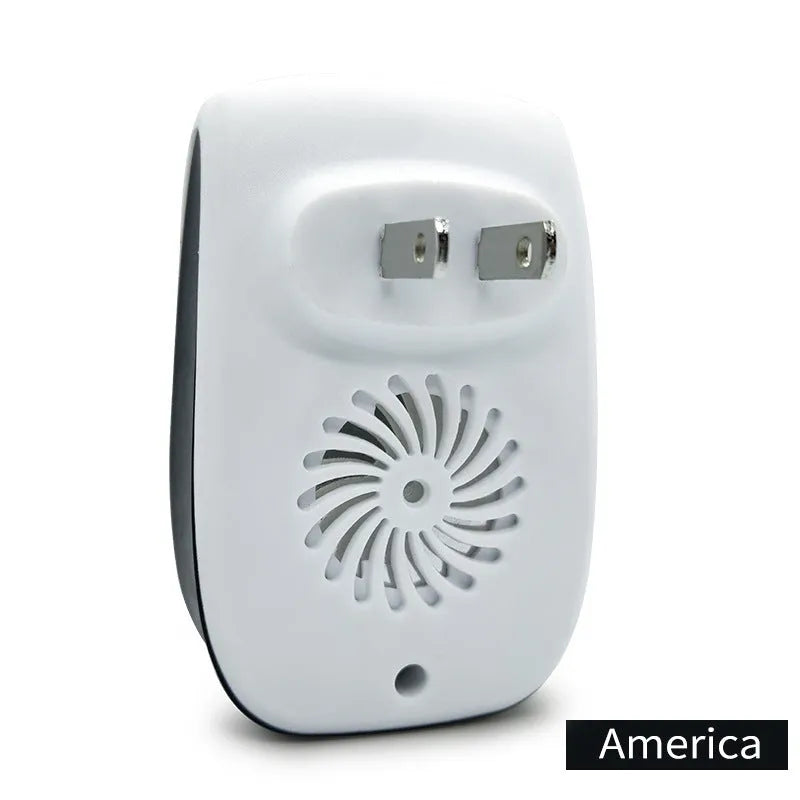 White compact electronic mosquito killer 5W for rooms under 20 square metres