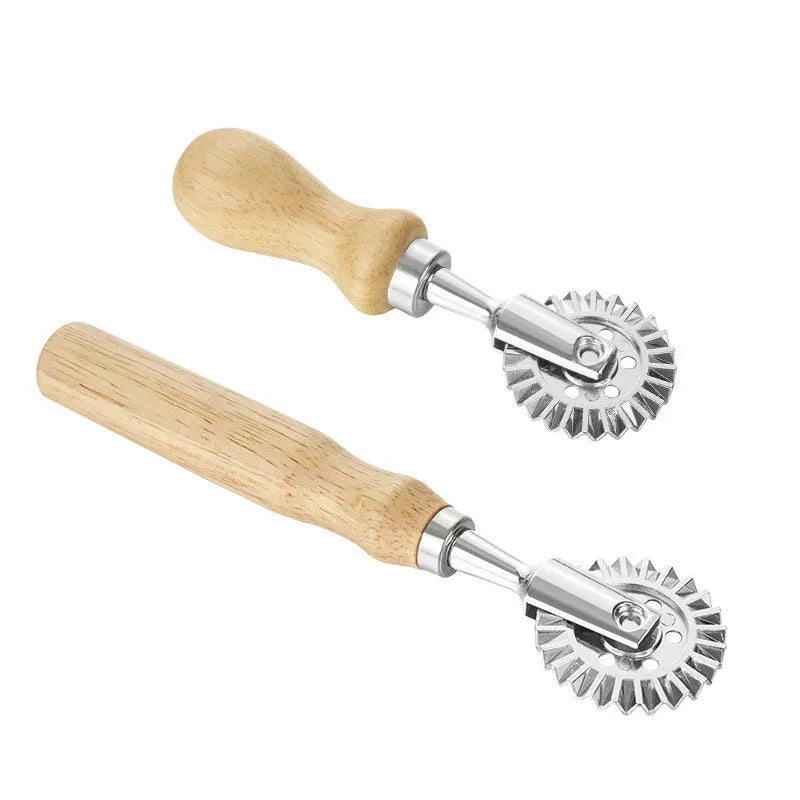 Round zinc alloy biscuit mould and cake cutter for pastry, dim sum and dumpling crusts