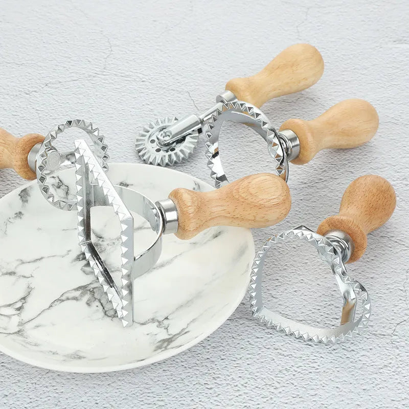 Round zinc alloy biscuit mould and cake cutter for pastry, dim sum and dumpling crusts