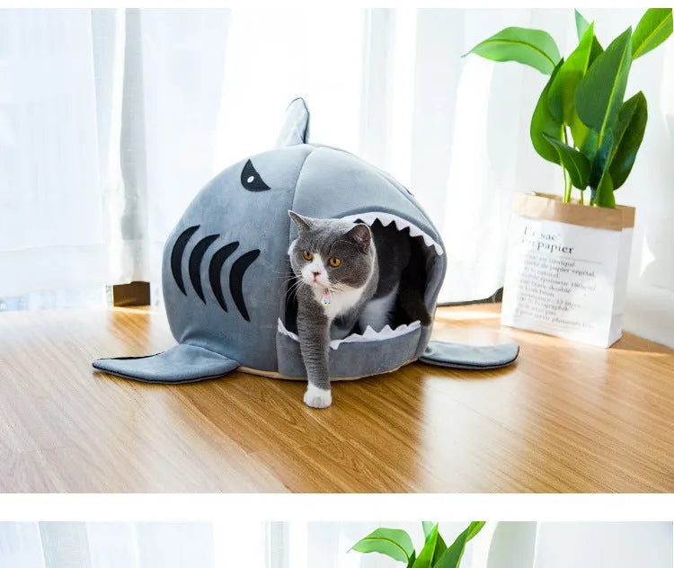 Grey shark-shaped pet bed for small dogs and cats with velvet fabric