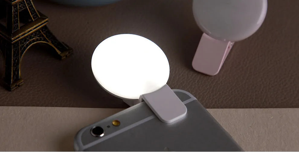 Mobile phone selfie fill light with continuous LED illumination and adjustable brightness settings