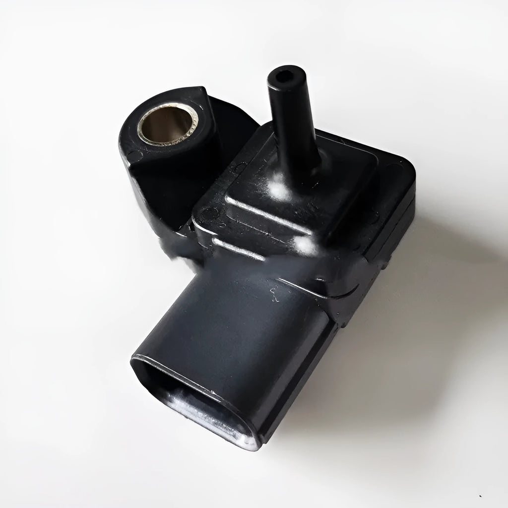Black intake pressure sensor for Mitsubishi Pajero with part number 079800-7430