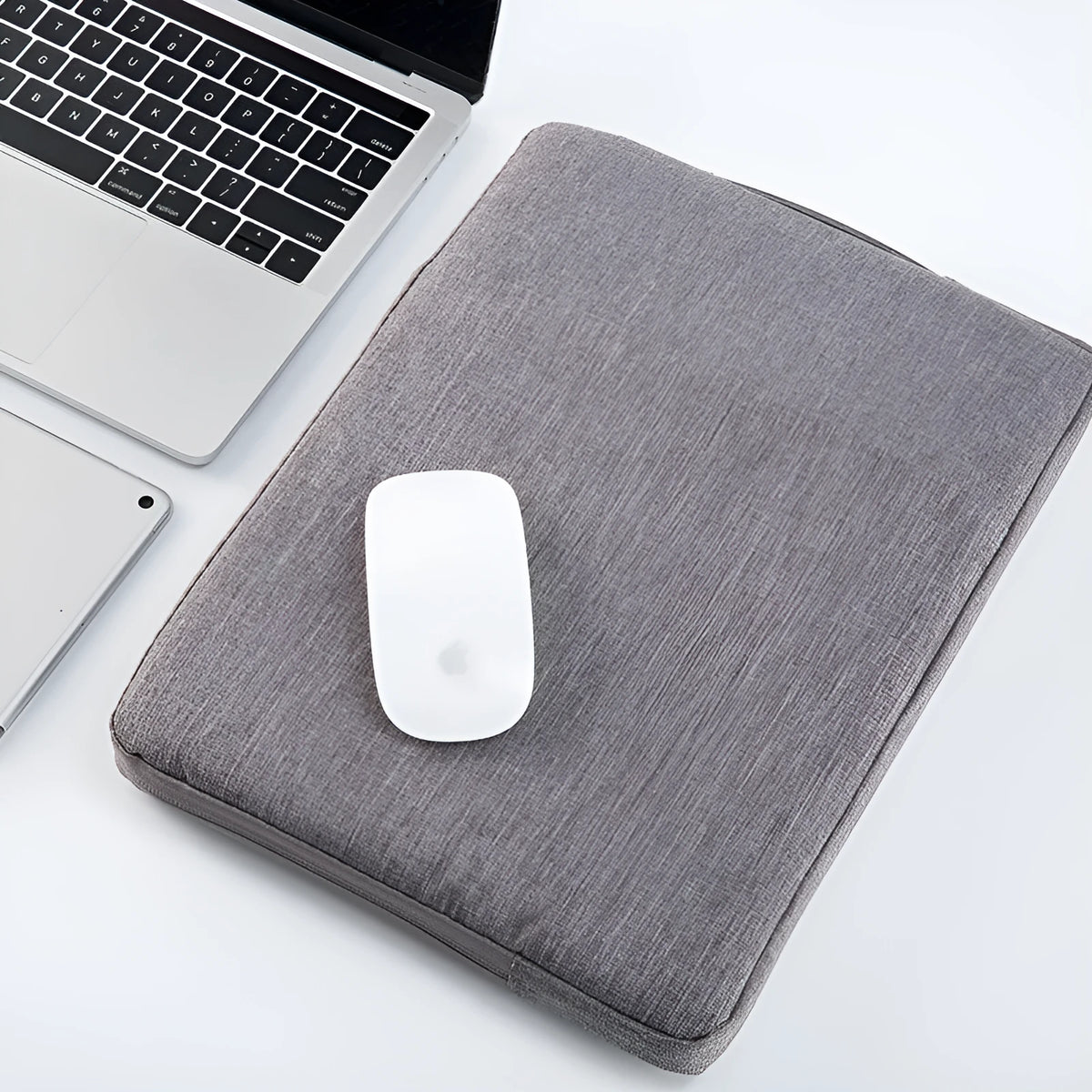Polyester laptop sleeve bag with zipper closure and telescopic handle in black, grey, navy blue, and purple