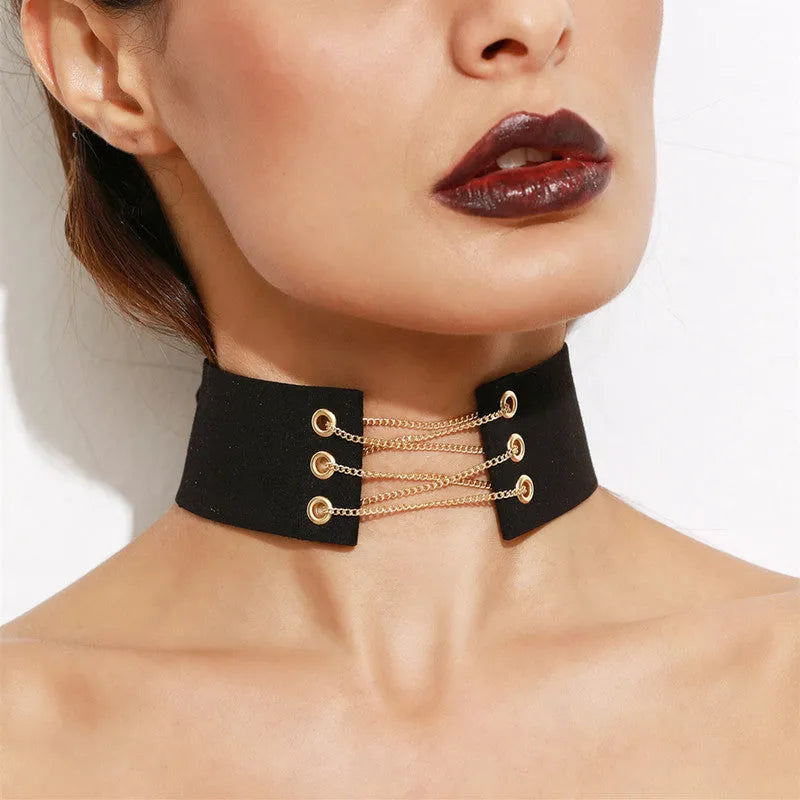 Flannel alloy women's necklace with geometric pendant, Korean velvet chain, black colour, adjustable 21-50cm circumference