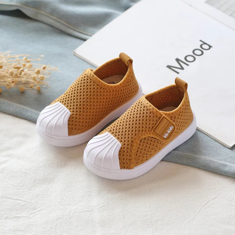 Kids' stripe pattern casual sneakers with PVC sole in yellow, grey, black, and rubber powder colours.