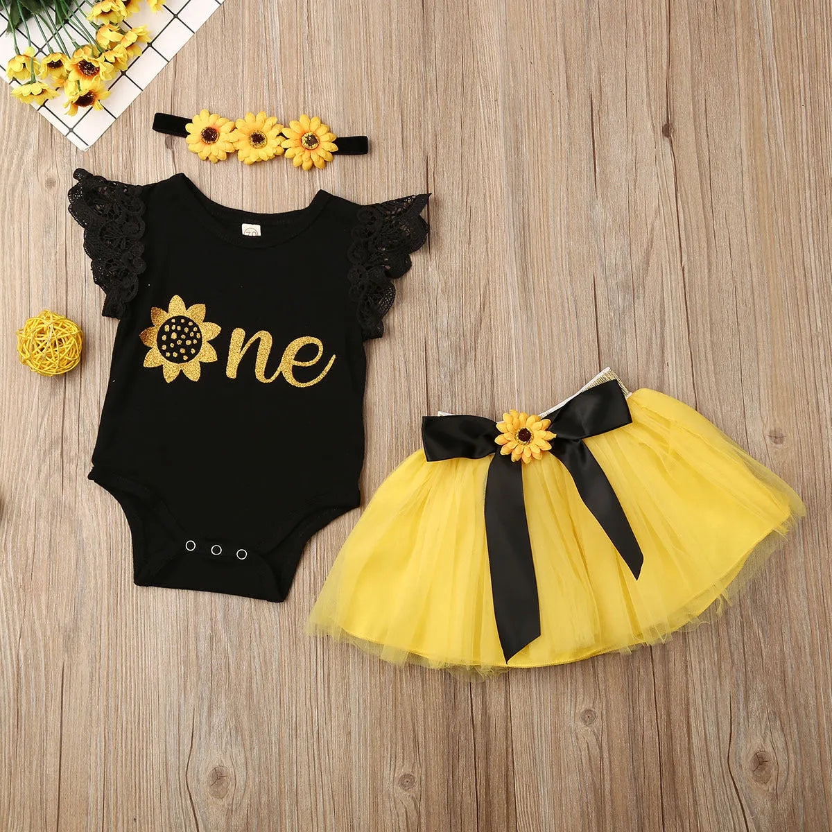 Baby three-piece triangle romper set with letter and flower print, suitable for 70–100cm height, as shown