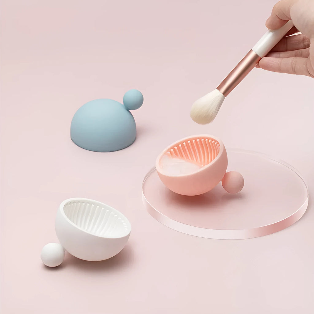 Silicone scrubbing tray for makeup brush cleaner in white pink and blue colours