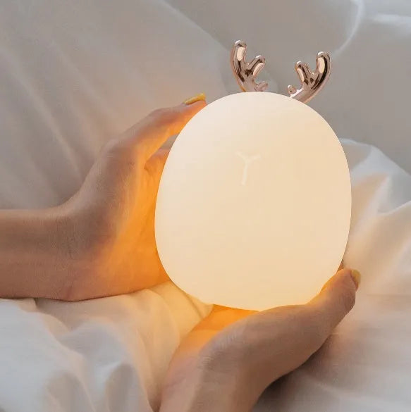 LED cartoon night light with warm and cold light modes rabbit or deer style USB powered 0.5W