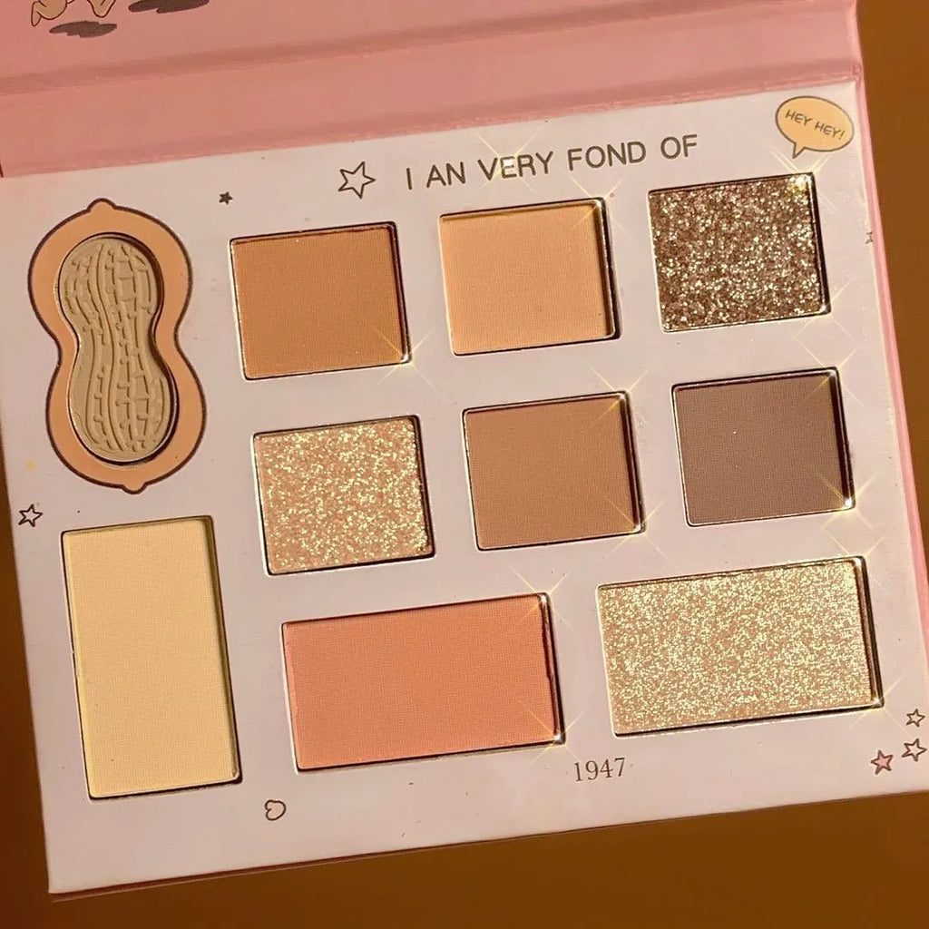 DANMOLU Shaved Mouse Eyeshadow Palette in standard packaging for eye makeup modification