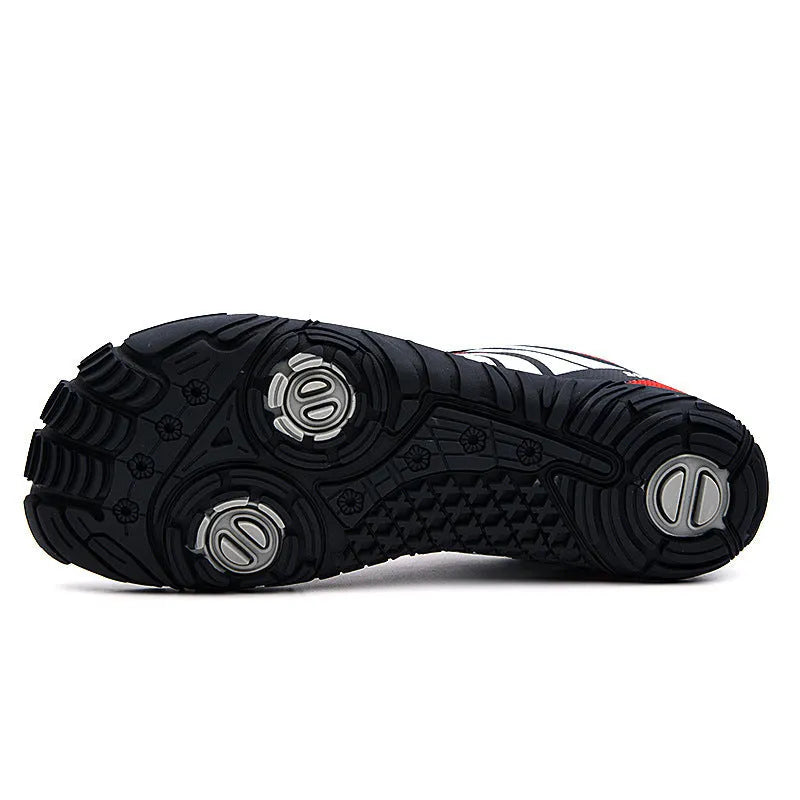 Outdoor quick-drying wading shoes in mesh with a natural rubber sole.