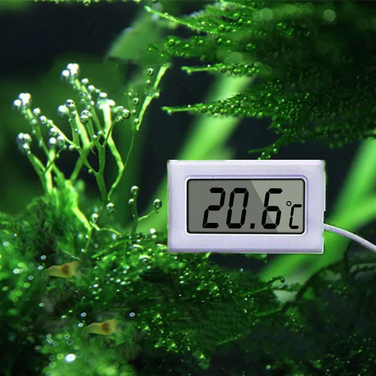 Electronic liquid crystal aquarium thermometer with black or white casing and 1m to 5m cord options