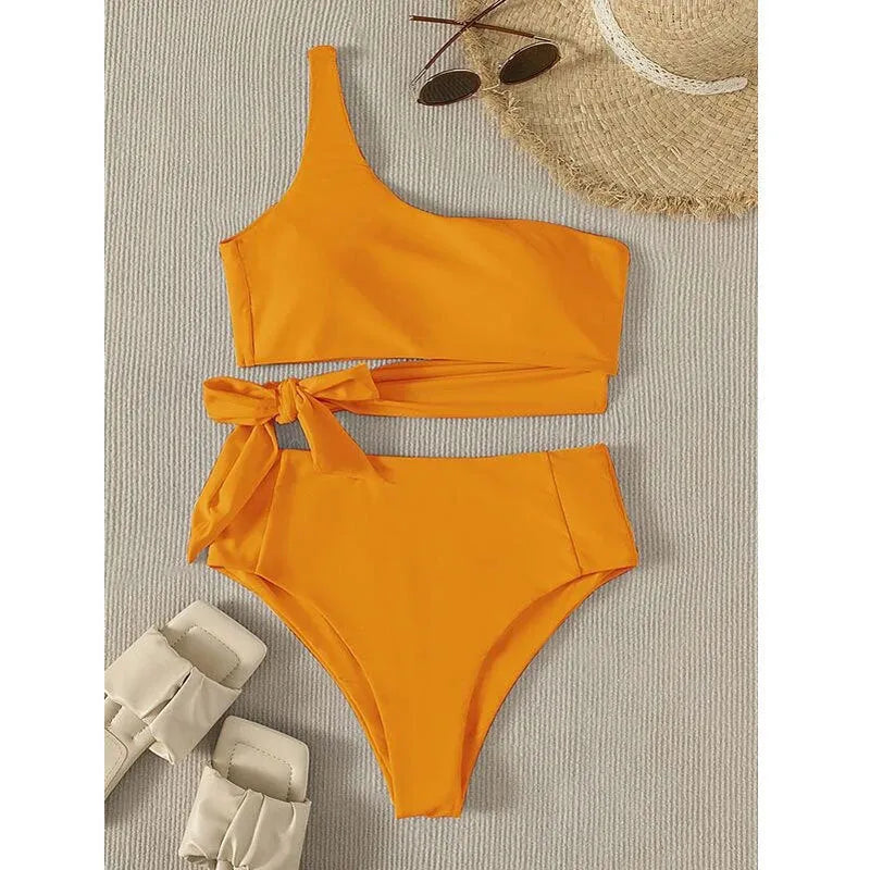 Solid colour one-shoulder women's swimsuit in red, sleeveless polyester spandex bikini style