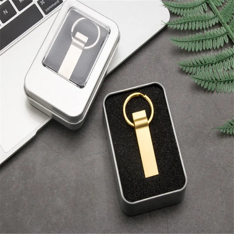 USB 3.0 Metal U Disk 32GB in silver colour with metal shell and connector visible