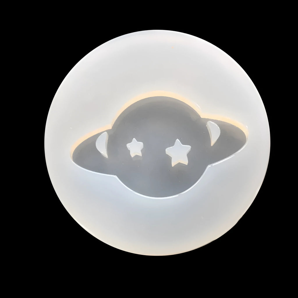 Silicone Full Mirror Planet epoxy resin mould measuring 6.5 cm in diameter.