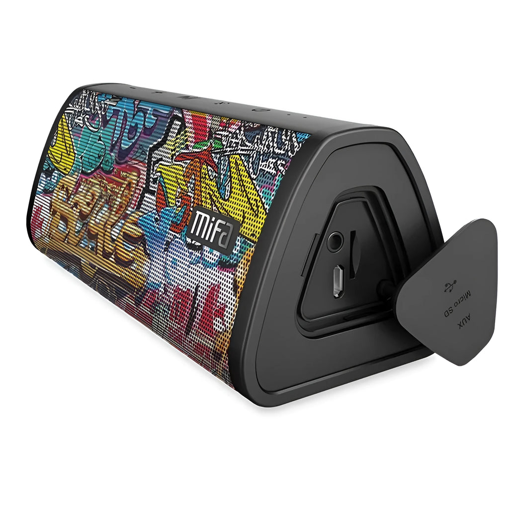 Black Bluetooth waterproof outdoor speaker with 10W subwoofer, 152x66x64mm, on a neutral background