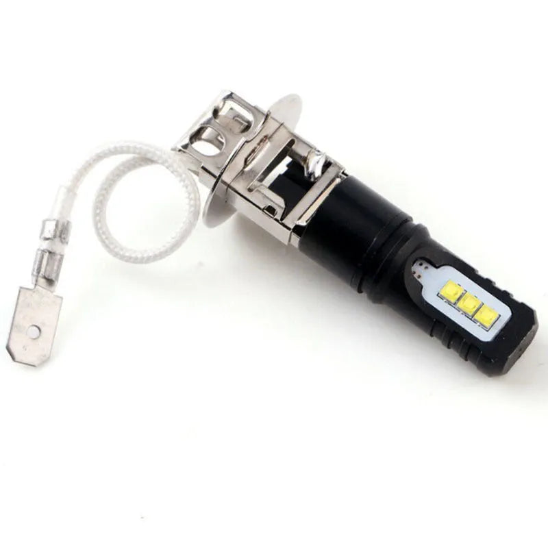 Single aluminium alloy car fog light bulb with H1/H3 fittings and white light glass