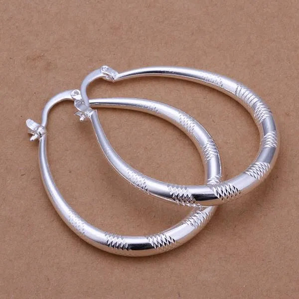 Silver creative hoop earrings with 925 silver plating on copper base, 3.9cm by 3.2cm size