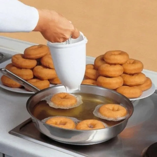 Plastic doughnut maker dispenser with 9.5 cm diameter and 18 cm height for making homemade donuts