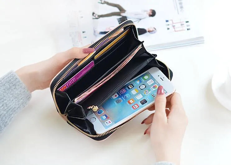 Women cat cartoon wallet artificial leather bi-fold design 10x18.8x3 cm in beige colour