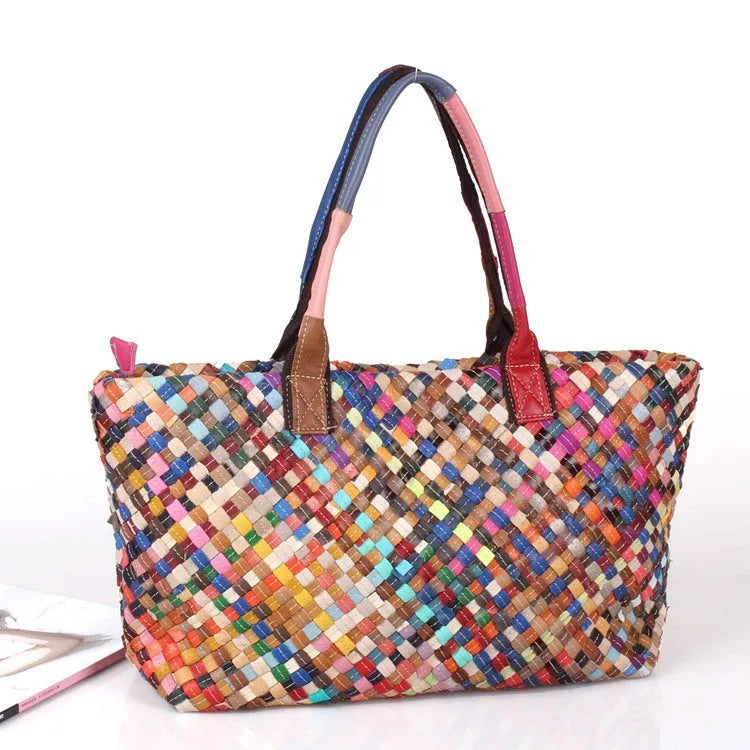 Hand-woven leather shoulder bag for women in multicolour with zip closure and crossbody strap