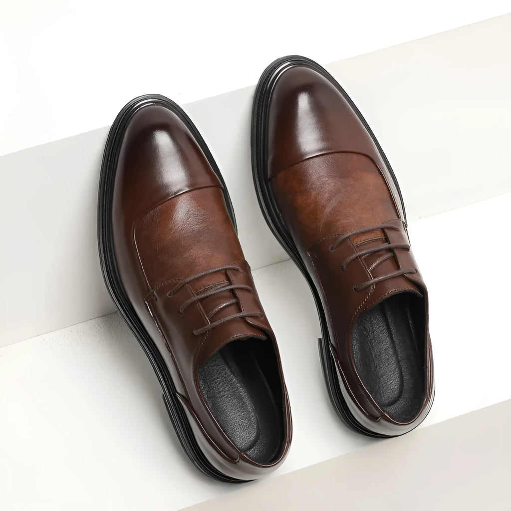 Men's pointed British dress shoes with rubber sole, black and brown options, sizes 38 to 44