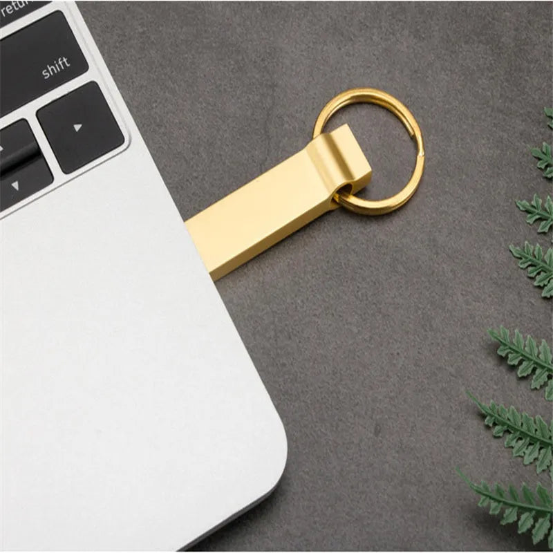 USB 3.0 Metal U Disk 32GB in silver colour with metal shell and connector visible