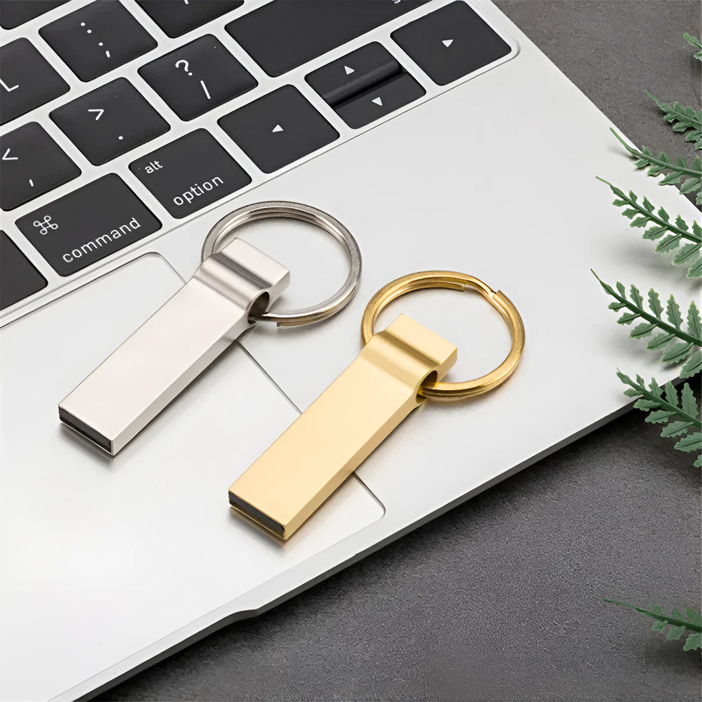 USB 3.0 Metal U Disk 32GB in silver colour with metal shell and connector visible