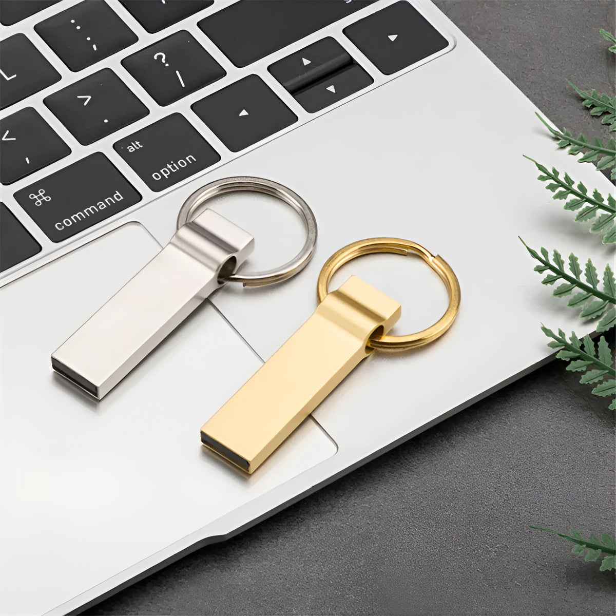 USB 3.0 Metal U Disk 32GB in silver colour with metal shell and connector visible