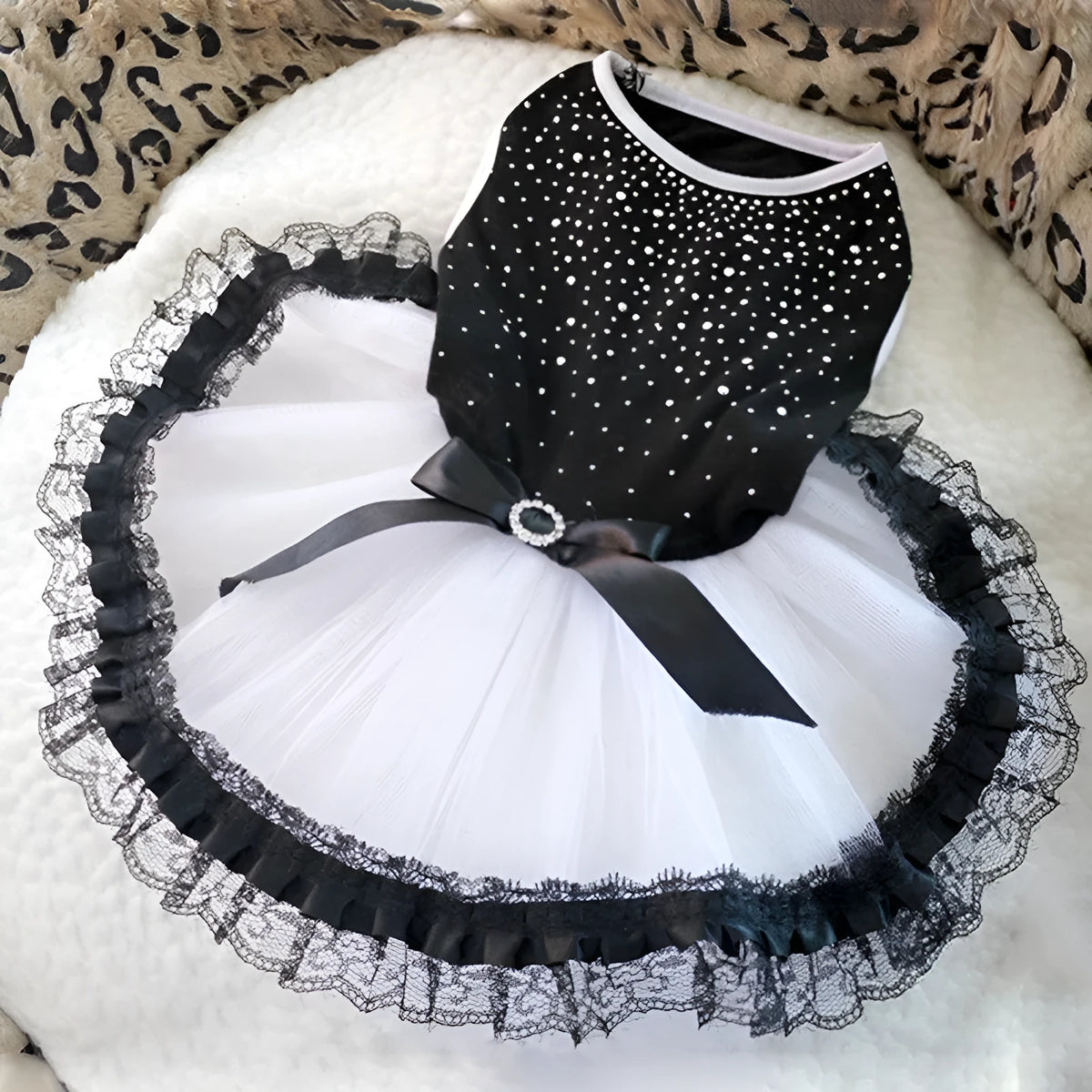 Black spring summer dog clothing in vinylon, sizes XS to L, with bust and back length size chart
