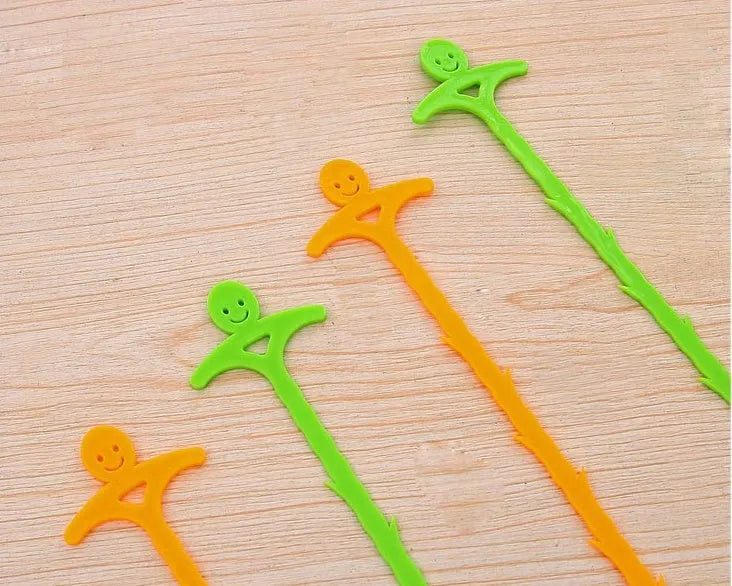 Blue kitchen pipe dredging hook made of PP material, 51 cm long, with smiling face design