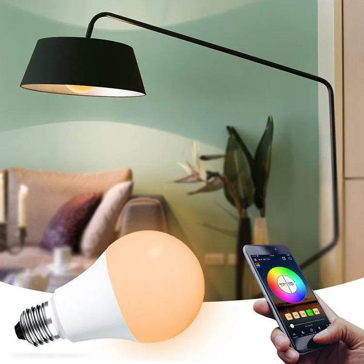 Smart WiFi LED light bulb with E27 screw cap, compatible with Alexa and Google Home voice control