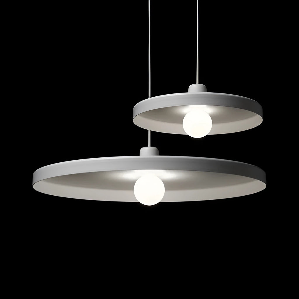 Aluminium alloy bar chandelier for restaurant lighting in black or white finish