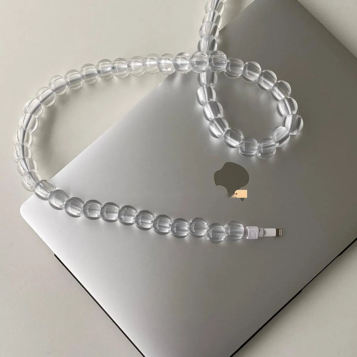 Transparent bead mobile phone data cable, 1m straight head single connector charging lead