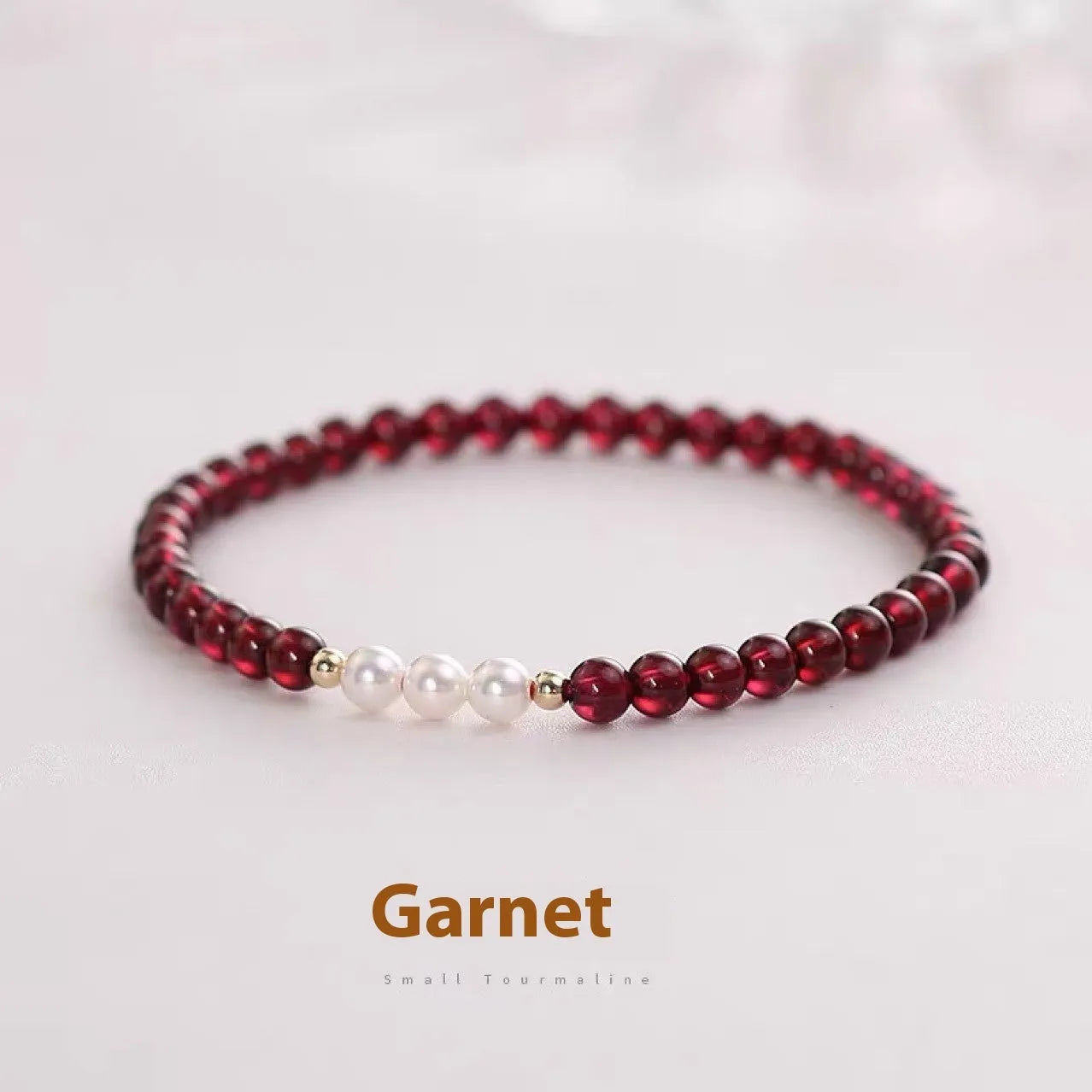 Women's crystal bracelet with an artificial pearl in 3mm or 4mm size for OL fashion style.