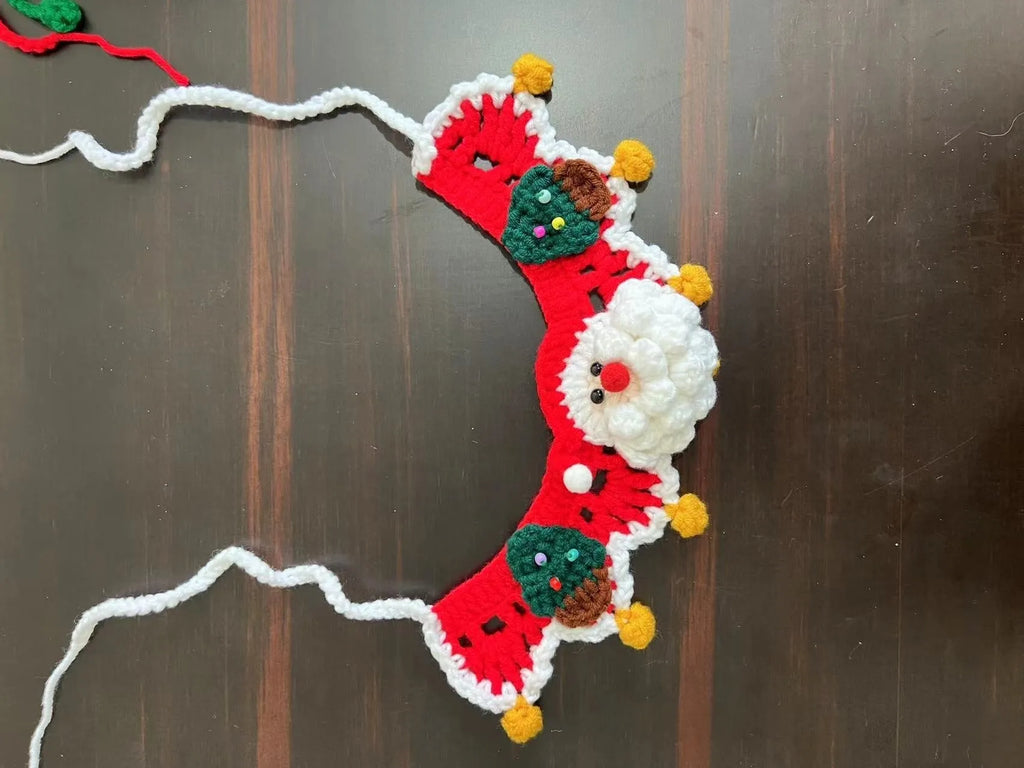 Christmas knitted wool pet scarf collar with striped Santa Claus and elk holiday designs in measured sizes