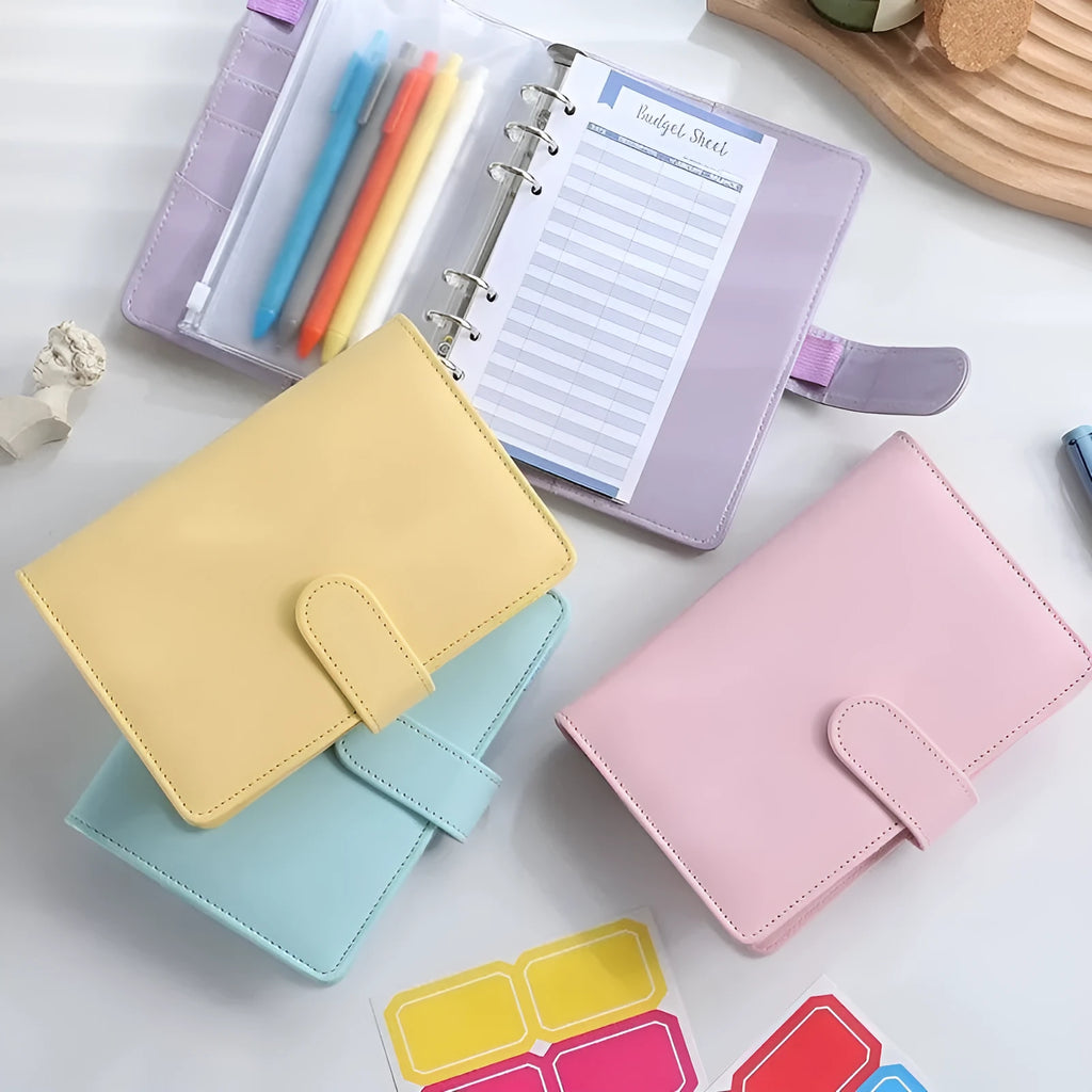 A5 PU leather loose-leaf binder notebook shell with zipper closure in a solid colour.